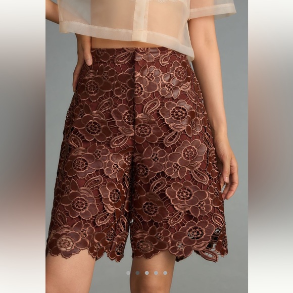 NWT Anthropologie Floral Faux Leather City Shorts in Cocoa Plum - Picture 2 of 5